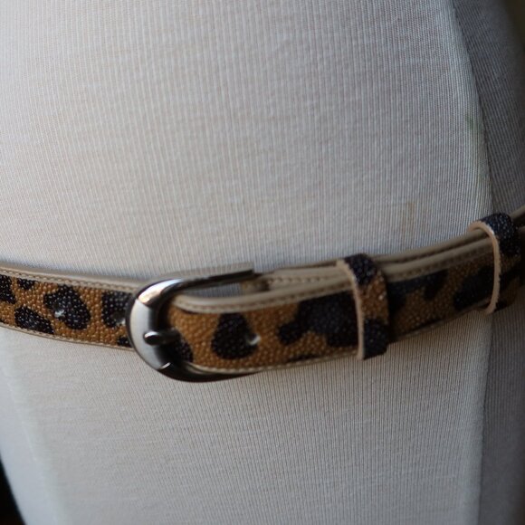 Unisex leopard print genuine stingray and leather belt silver buckle 32 - 35\